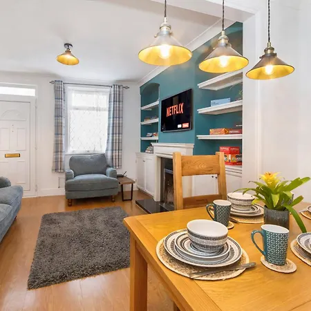 2 Bed, Pet Friendly Sleeps 6 In Norton 度假居 *